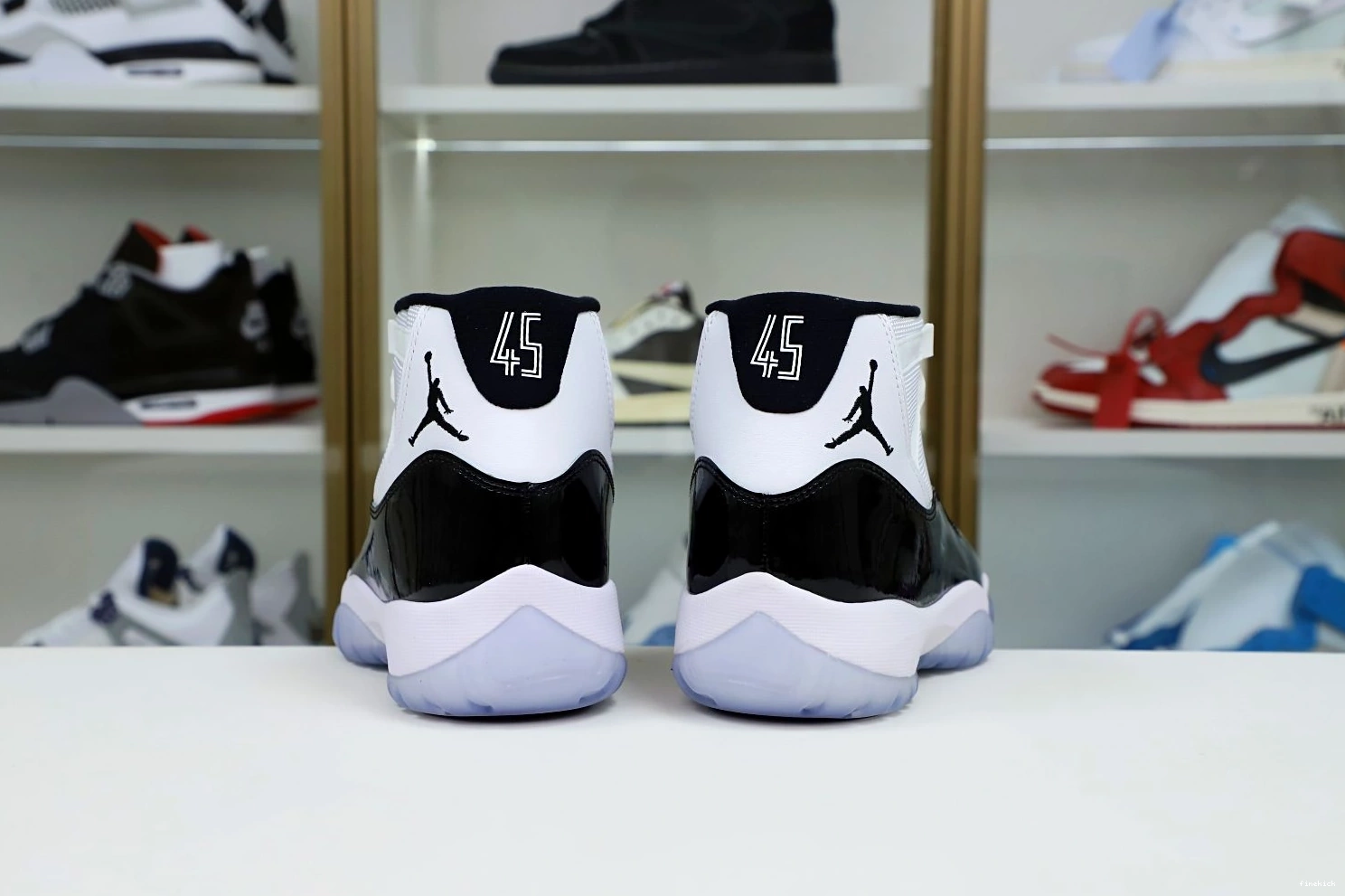 RETRO JORDAN 2018 11 AIR 'CONCORD' 0110